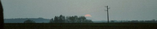 Detail vchodu Slunce pesn nad vrcholem hory p na den Beltine 2000